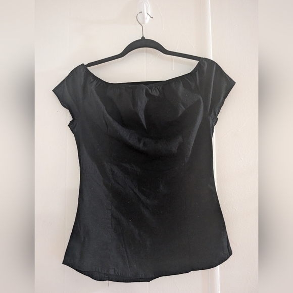 Hot Topic Black Puff Sleeve Ruffled Blouse - Picture 7 of 8